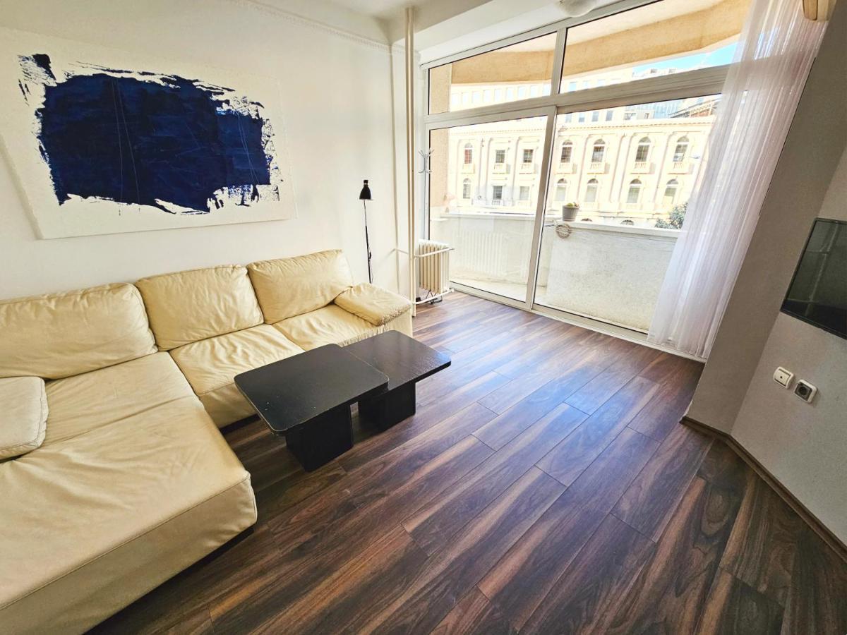 Appartamento Mika Square Skopje Esterno foto